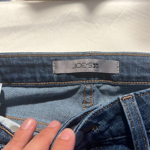 Joe’s Size 26 Curvy Skinny Ankle Jeans - Picture 3 of 5